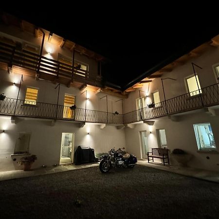 B&B Il Cortile Soriso Bagian luar foto