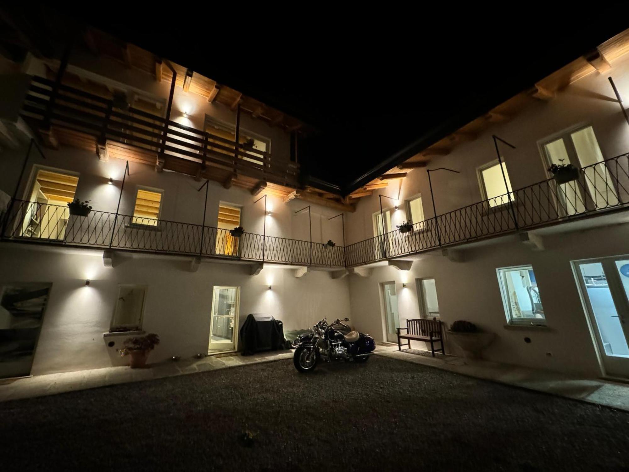 B&B Il Cortile Soriso Bagian luar foto