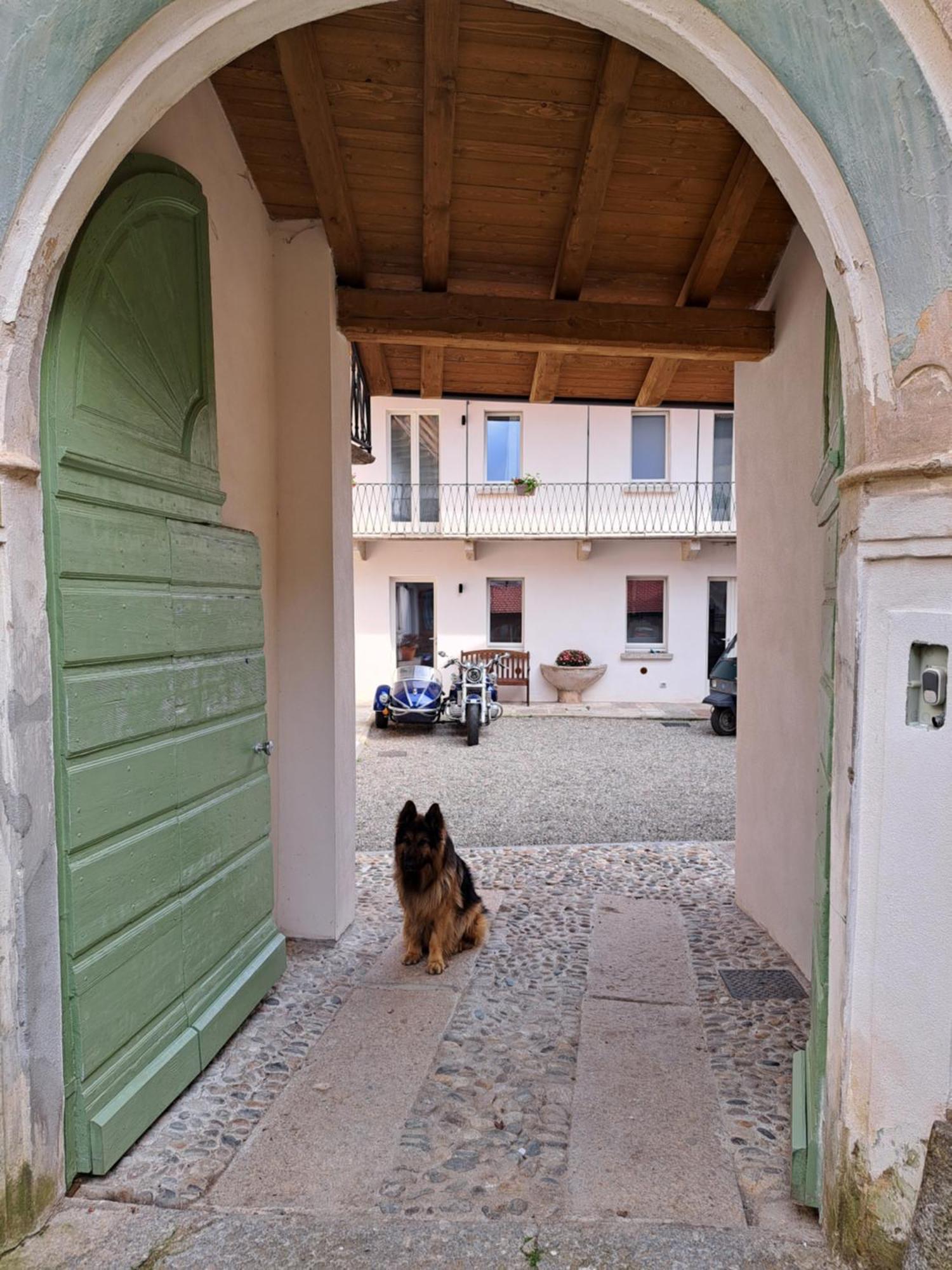 B&B Il Cortile Soriso Bagian luar foto